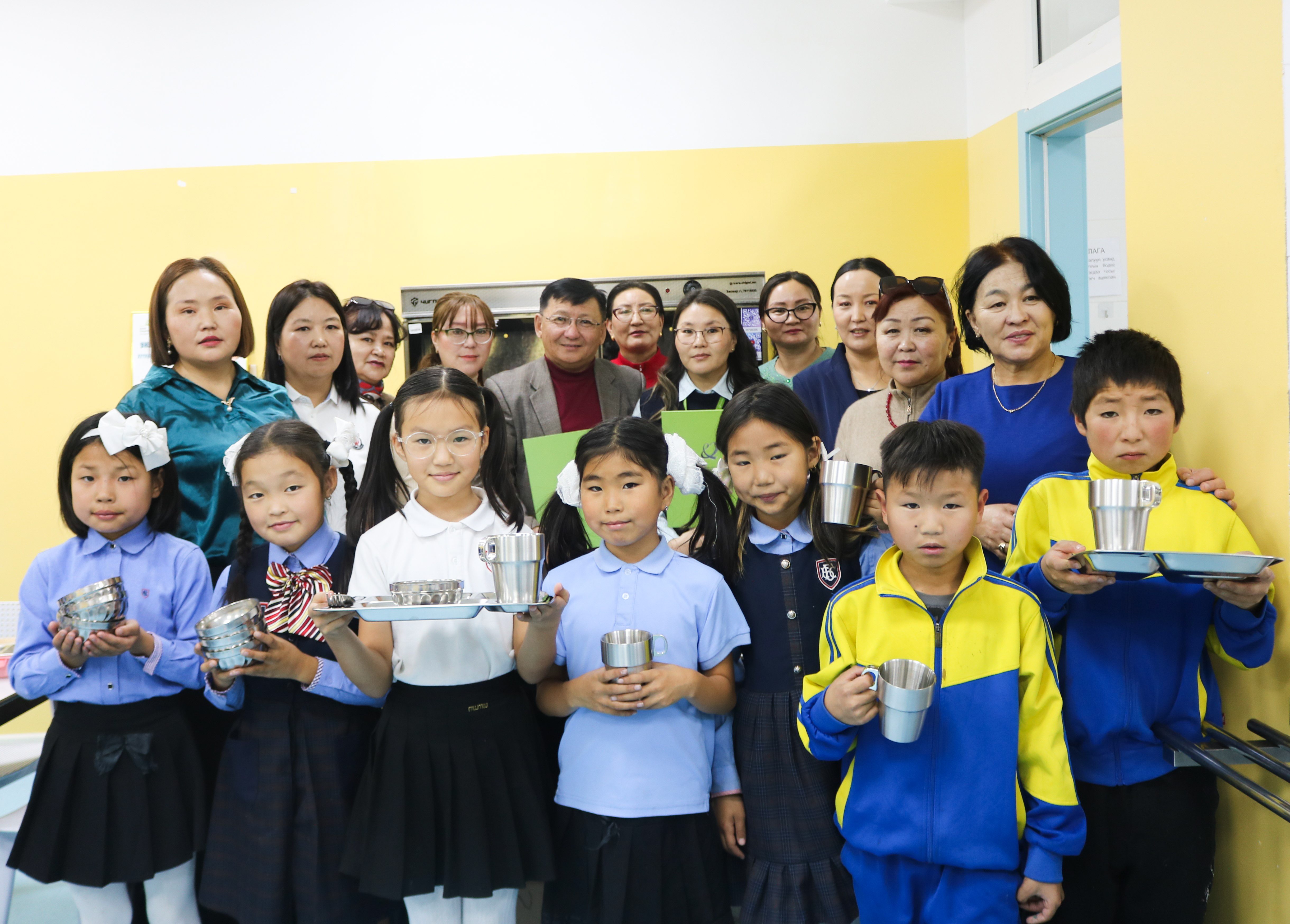 Ерөнхий боловсролын 160-р сургуульд “Эрүүл мэнд-Саруул ухаан” төслийг хэрэгжүүллээ.